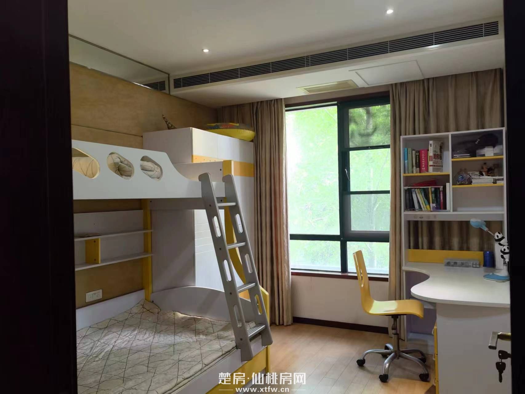 房东自卖德政金园194平4室2厅3卫步梯三楼（无地下室）