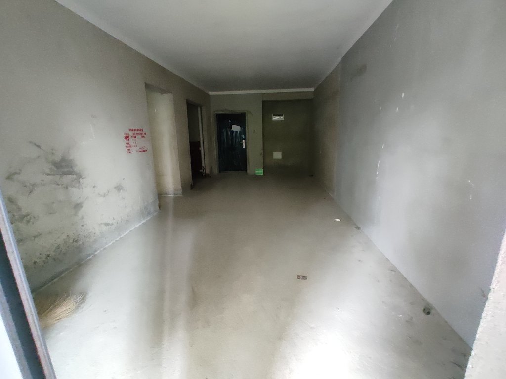 翡冷翠毛坯三房小区环境好楼下就是薛晓看房方便