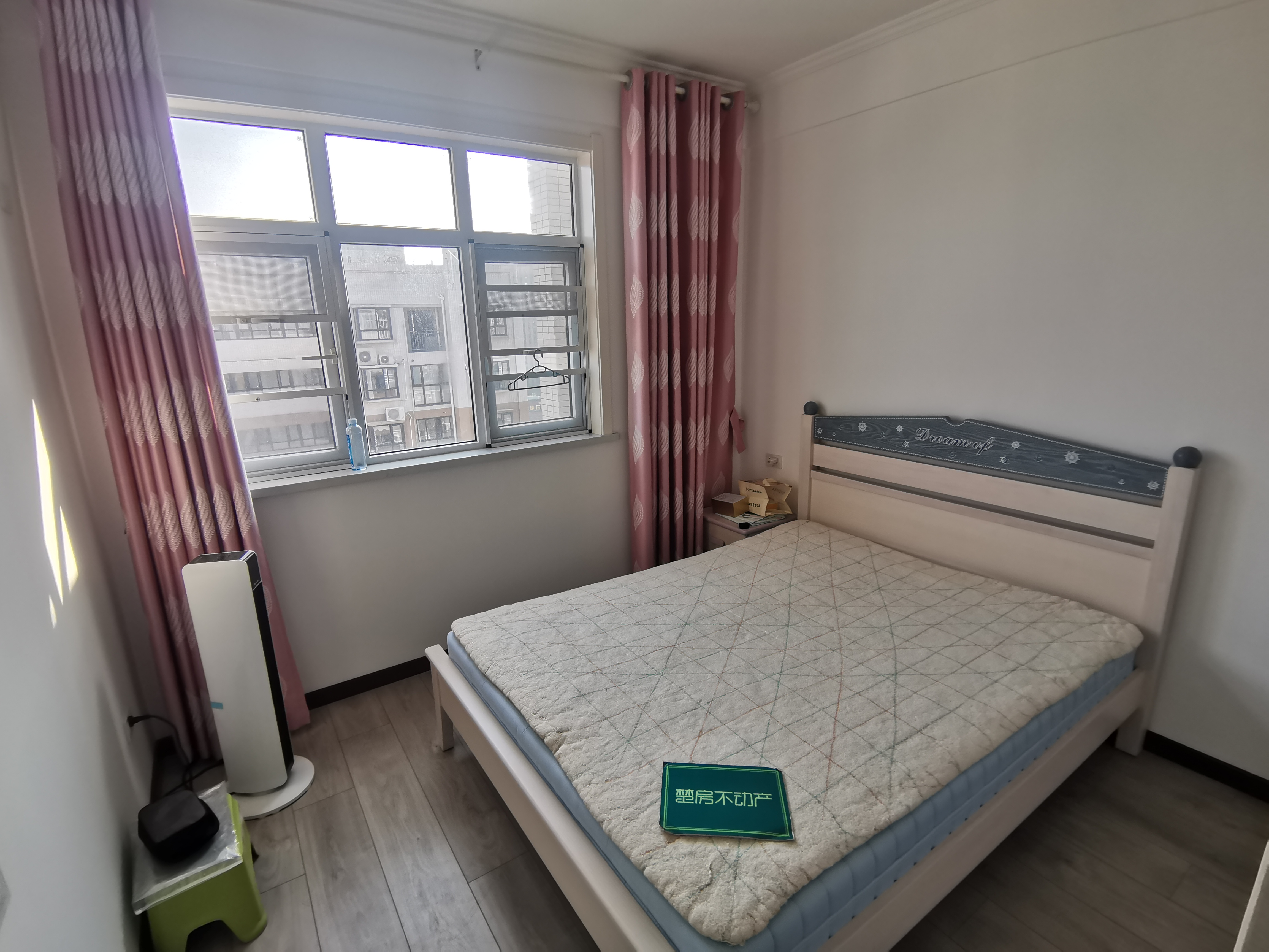 沔阳公馆精装三房两卫，视野采光好，全新装修拎包入住！