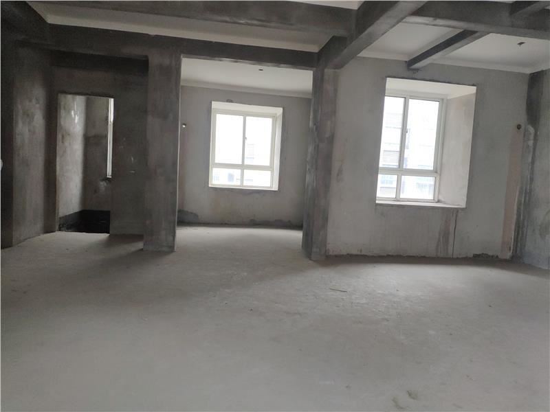 城南小三房 现代明珠新城，首付9万 满二 证在手 可按揭