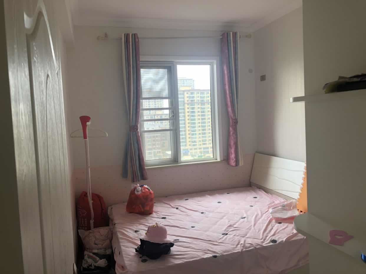 精装修现代森林国际城新二中二小85万拎包入住看房方便