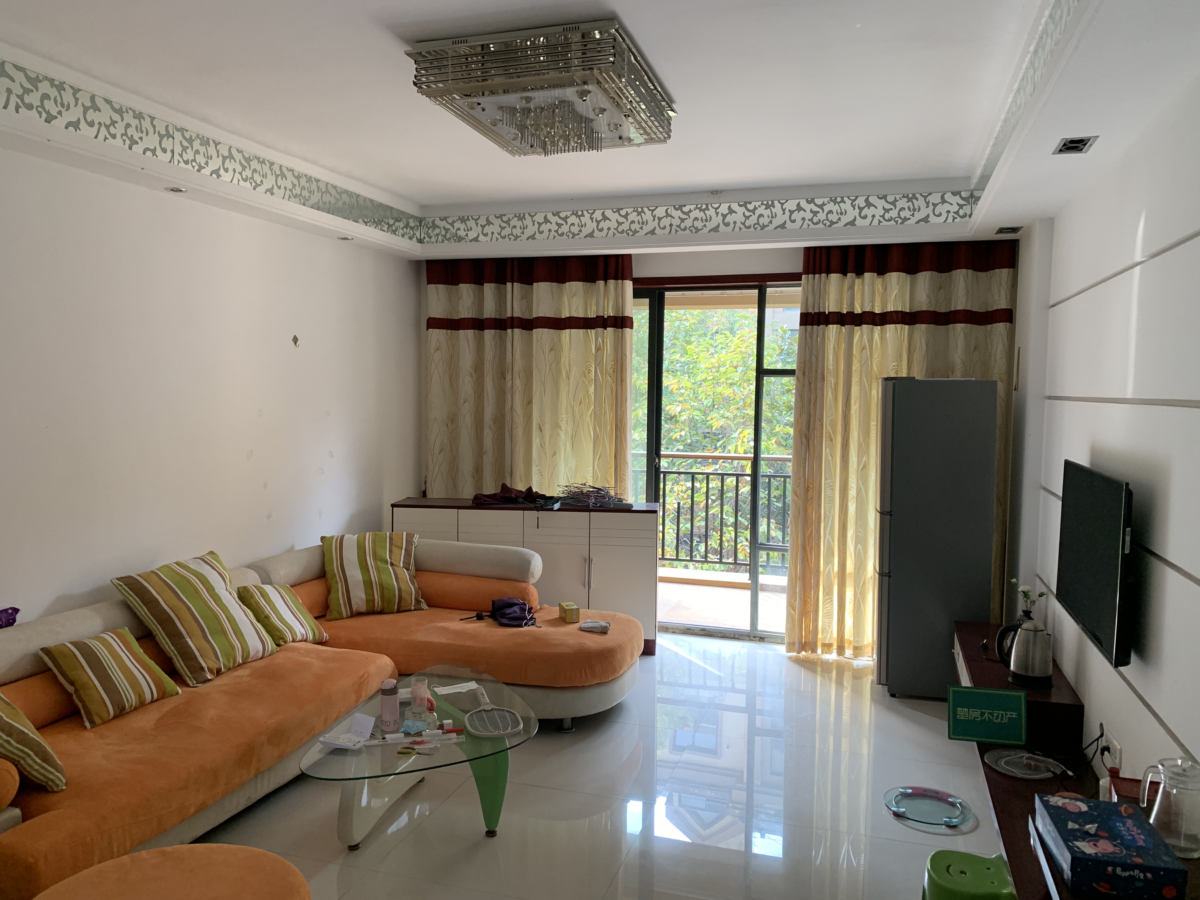 绿地华庭鹿城 精装两房 步梯好楼层  看房方便