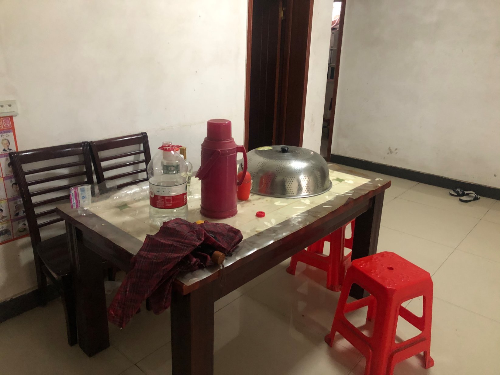 沔阳 后面步梯3楼中等装修小区有院子不动产