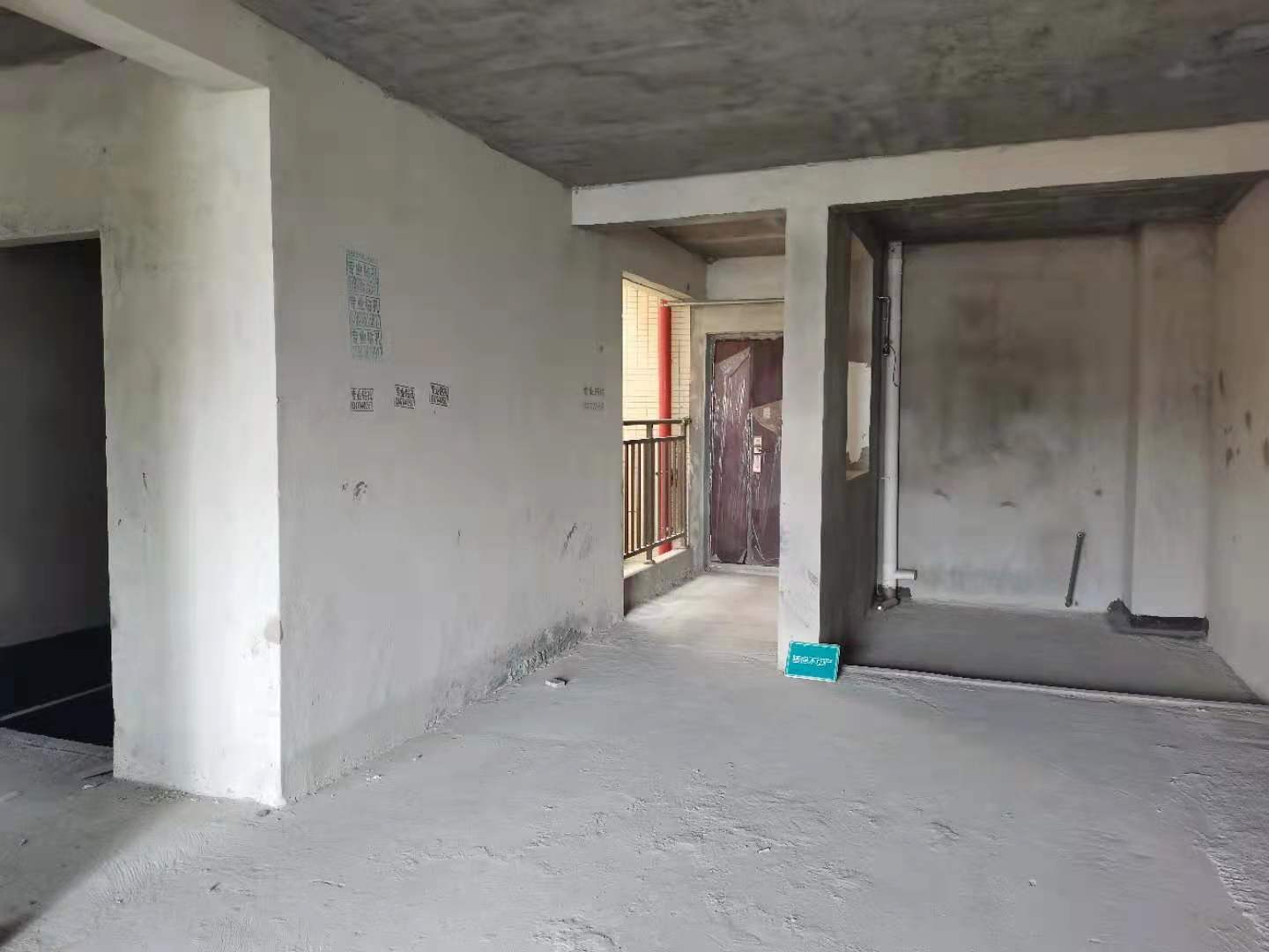 城南大盘领秀城毛坯大三房超大阳台养眼的很价格美丽房东诚意出售