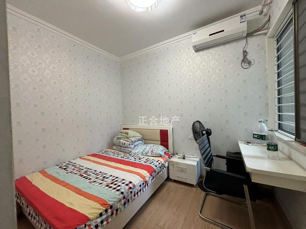 降价急售，锦绣江山，单价4600，精装三房两厅一卫，中间好楼层，证满二，采光好