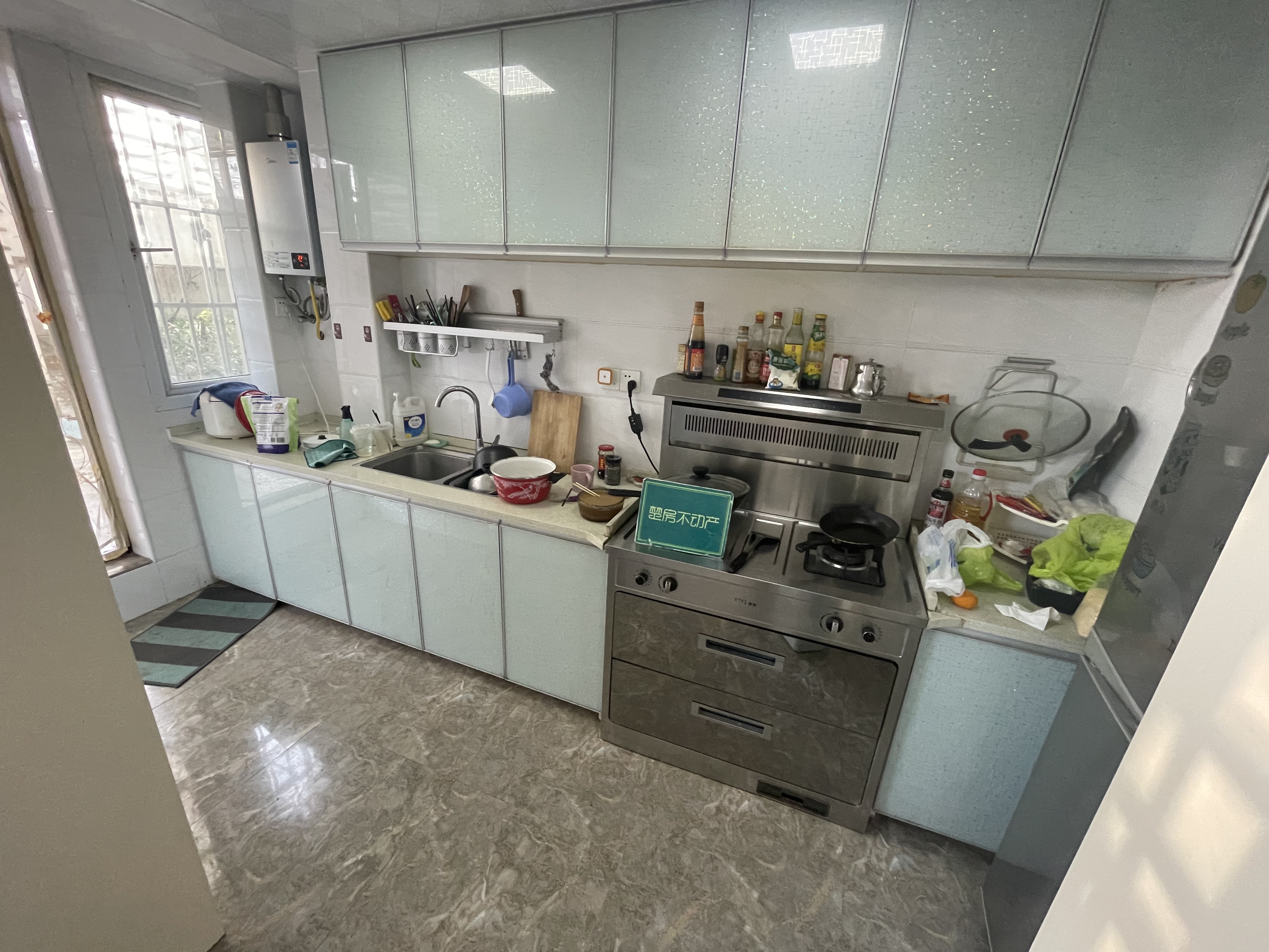 鸿昇现代城三房带大露台私人露台带装修妇幼对门