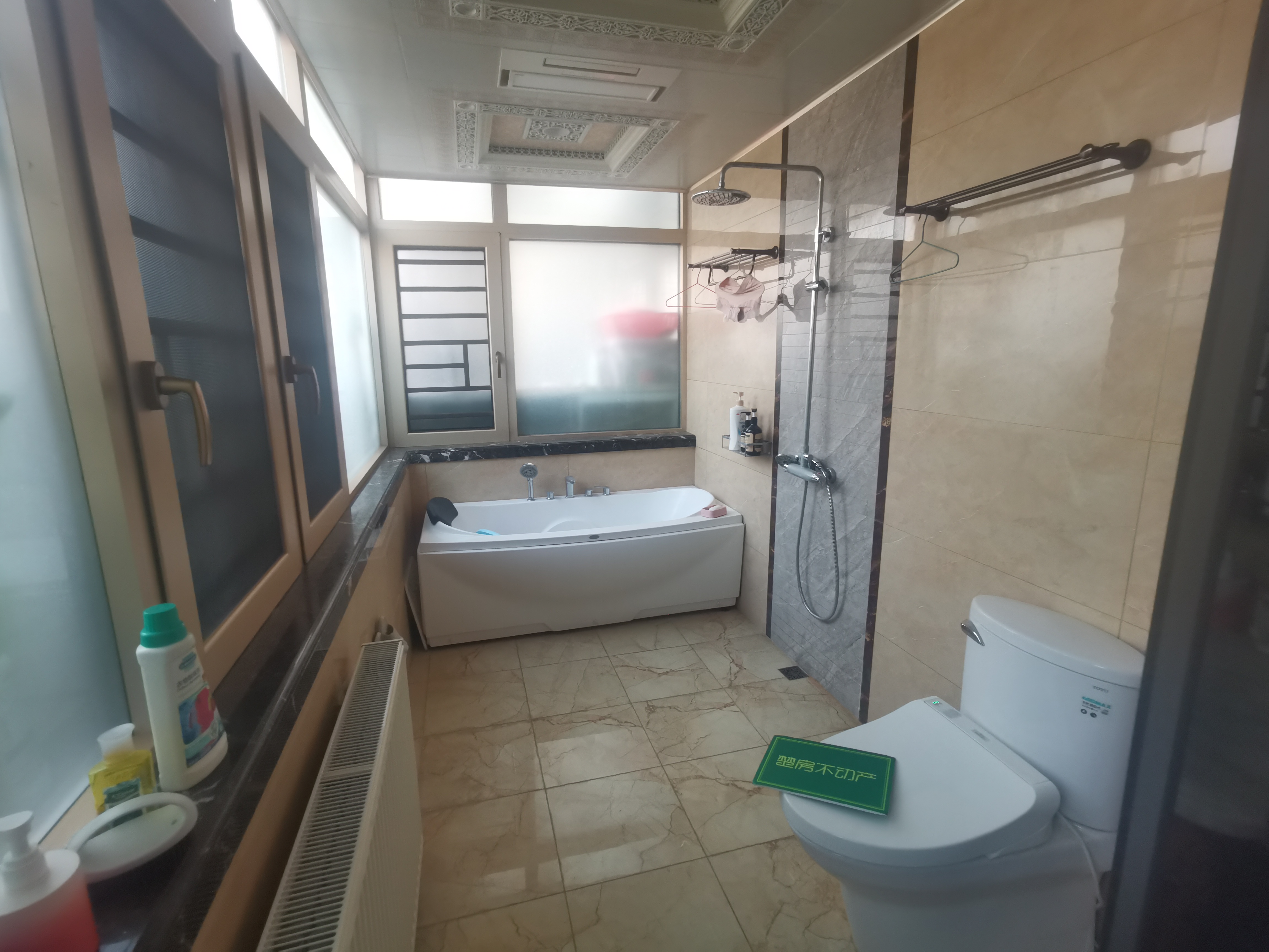 绿地华庭超大露台满足你所有幻想懂得欣赏的来