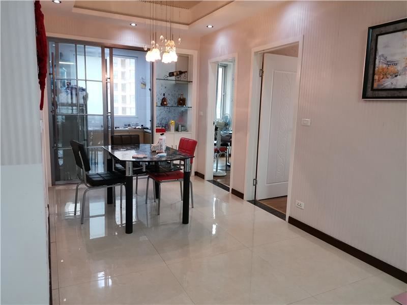 急售公园世家130平南北通透精装成色新有钥匙 看