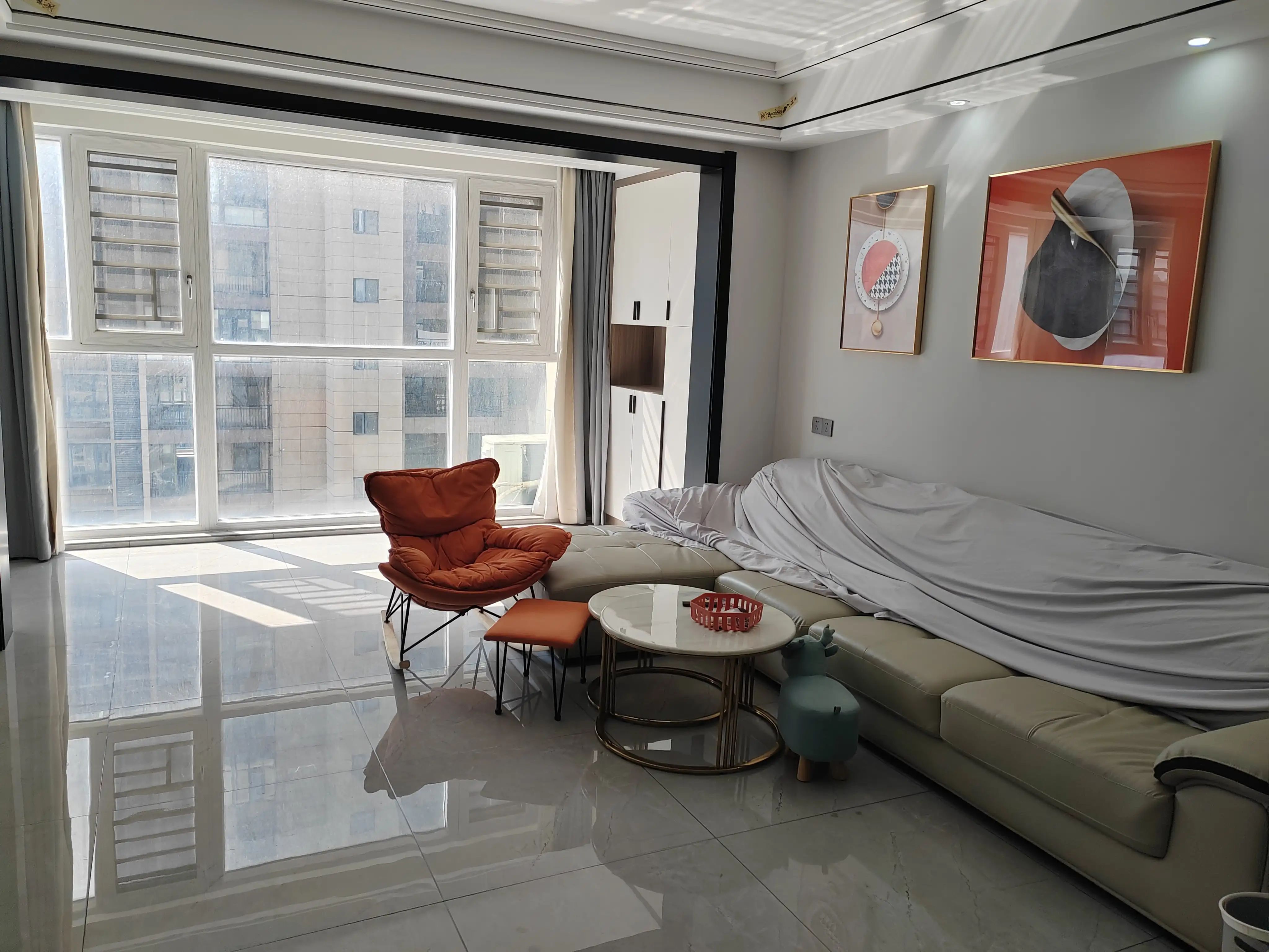 吾悦广场旁 ，元泰未来城C区。精装电梯4房2厅2卫，业主自装一天未住 ，好楼层