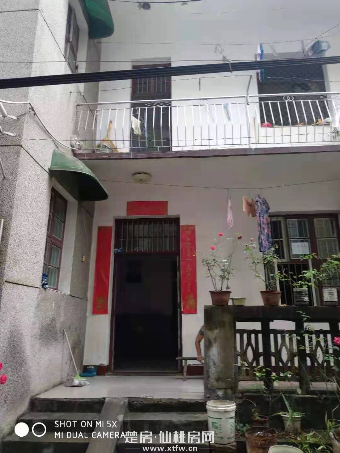 油榨湾菜场附近出租房出售