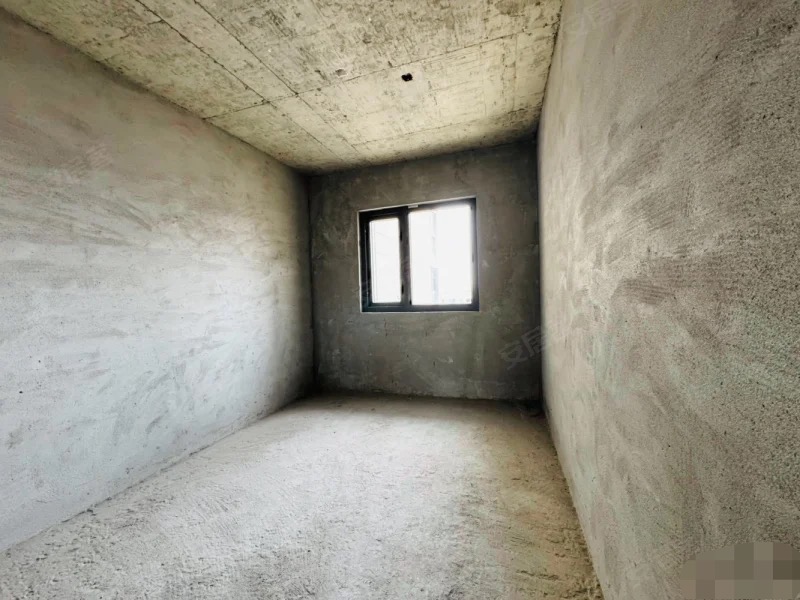 捡漏，城南，蓝天新城，单价4800，电梯好楼层，诚心出售