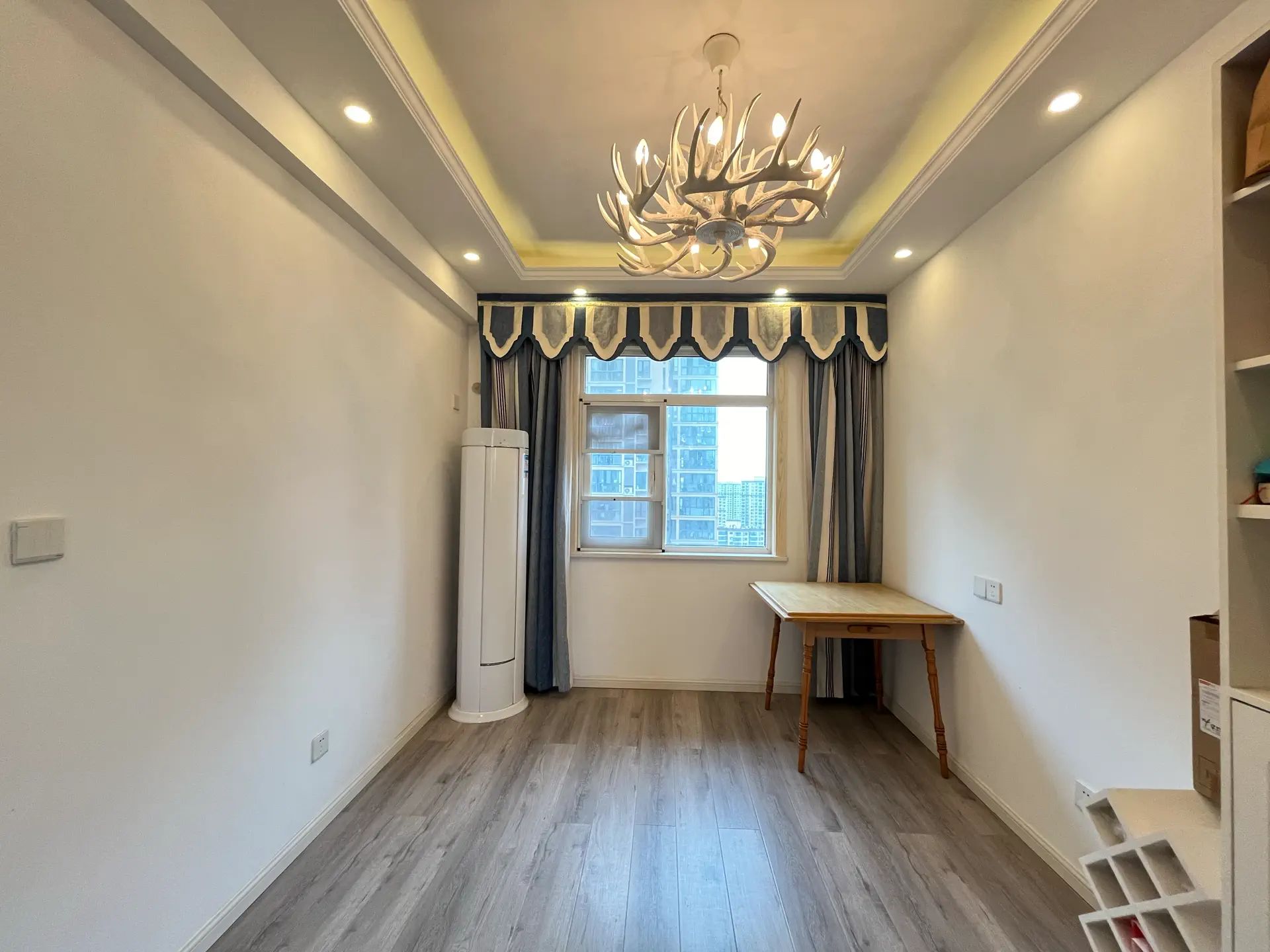 捡漏，城南，森林国际城，精装三房，边户，好楼层，证满二