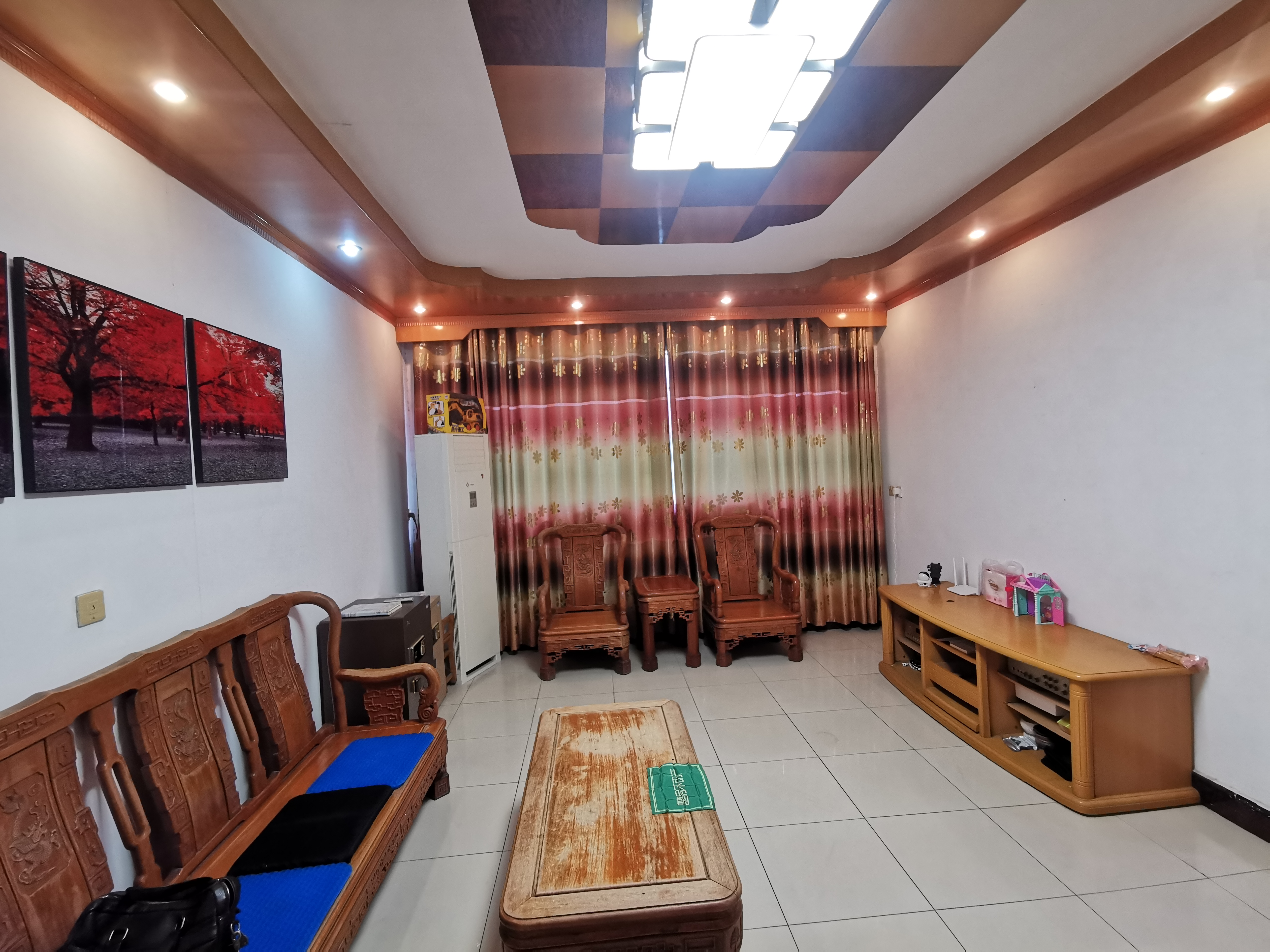 武商仙下河旁金叶大楼 四房10米大阳台 三房朝南 诚心卖看房方便