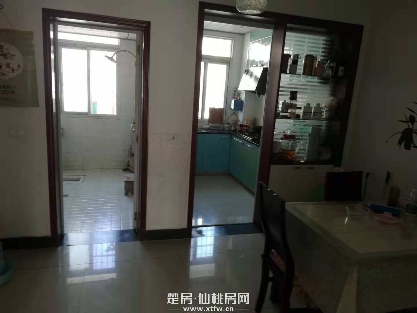 三室两厅两卫步梯中层有证清静读一中