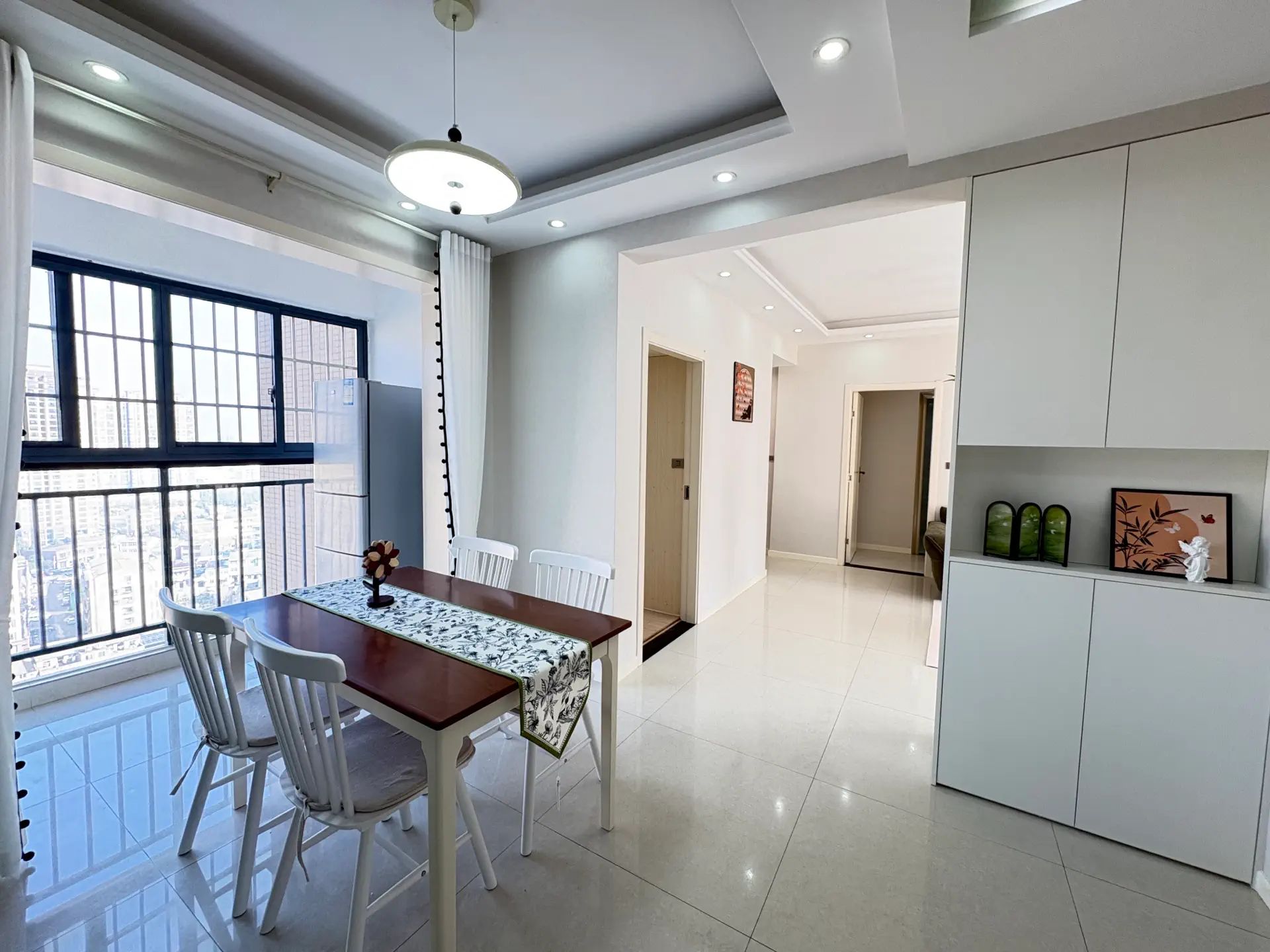 一中对面，翰林公馆，精装3房2卫，南北双阳台，​东边户，单价4600