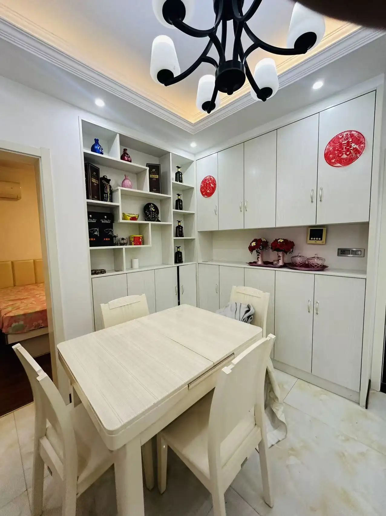 捡漏，城西，满庭春，9成新，带供暖，精装三房，证满二