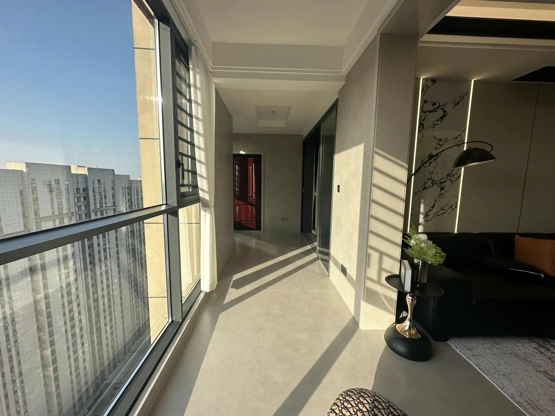 城南，元泰未来城，湖景房，精装三房，两梯两户，长阳台，入户花园，证满二