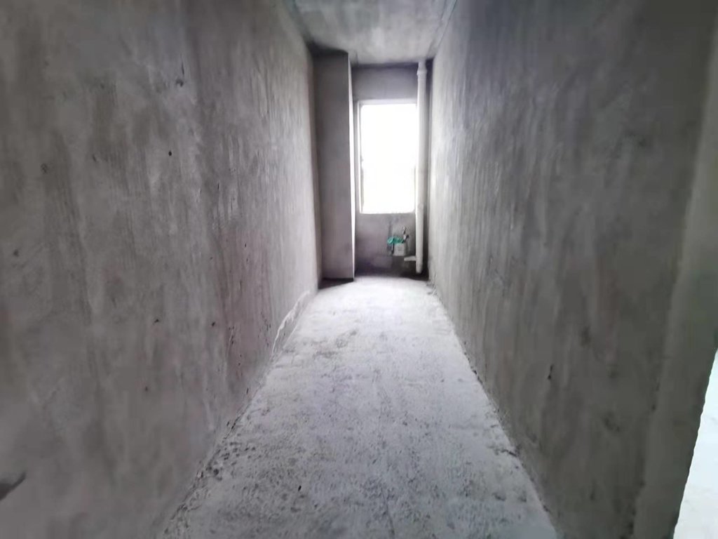 元泰未来城B湖景房3.15层高观光电梯2梯2户超大阳台设计城南少有的湖景房南北通透