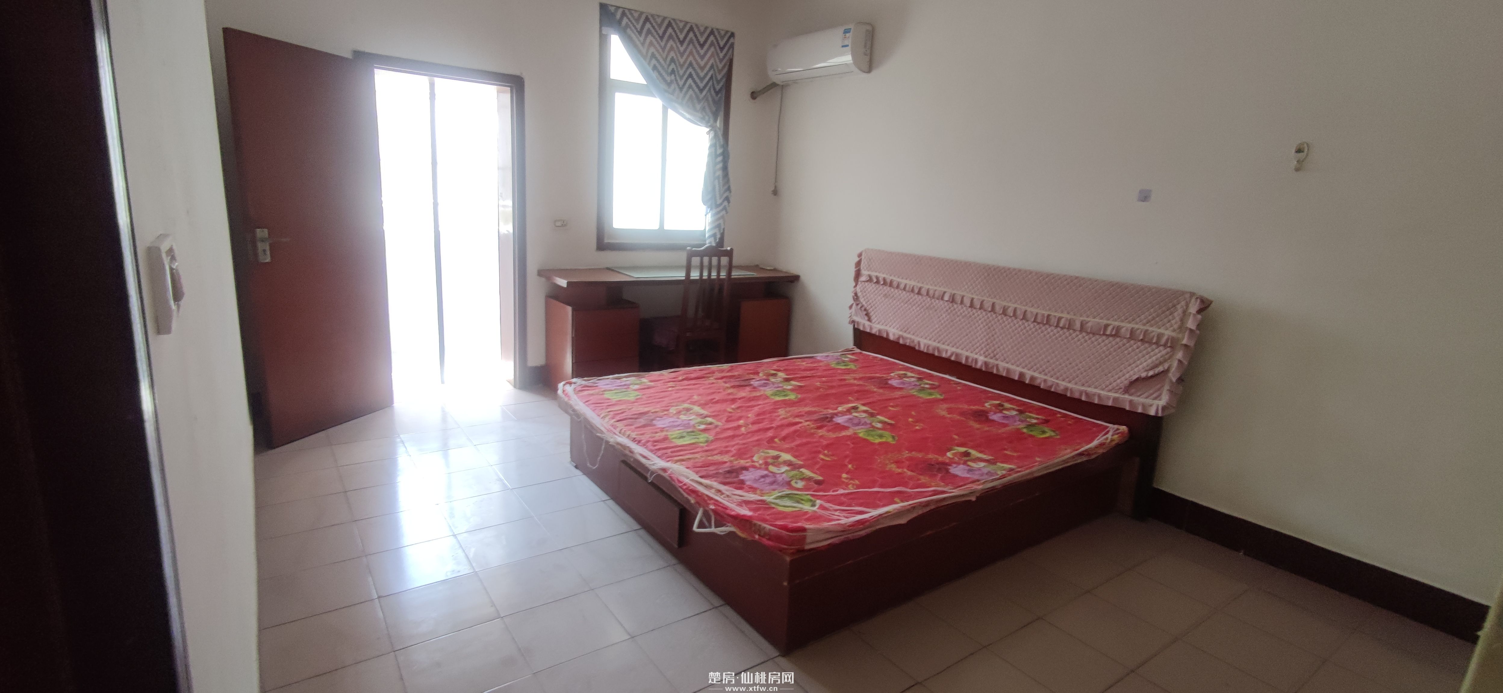 复州花园两房两厅一厨一卫年租业主自租