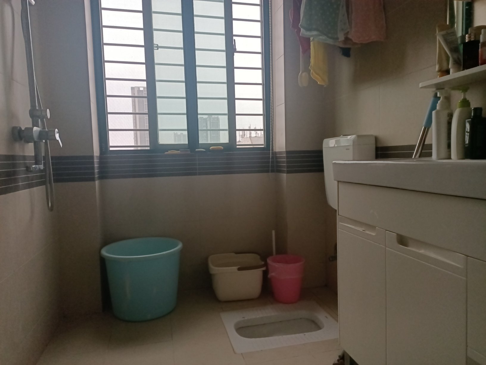 城东丽水名城好房九成新大三房，三室两厅两卫，通风采光好