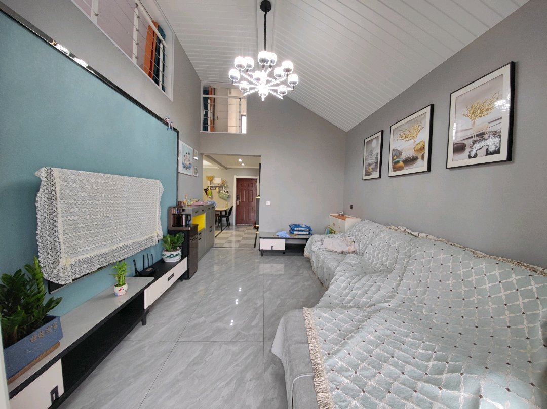 亏本出售，江滩公园旁，水云间，电梯洋房，精装三房，南北通透，证满二，