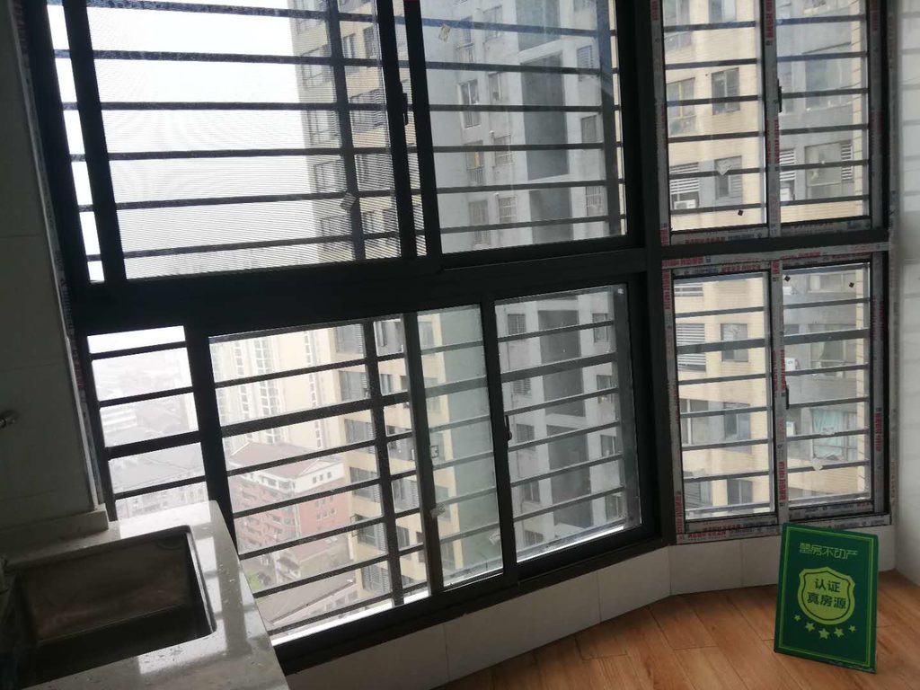 凯宾斯 御景名邸商城附近 精装两房 好楼层 拎包入住 可租可售