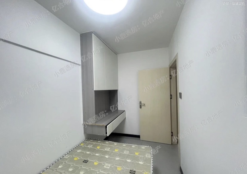 捡漏房，城南，荣怀，有证，2房，还是精装修，25个，