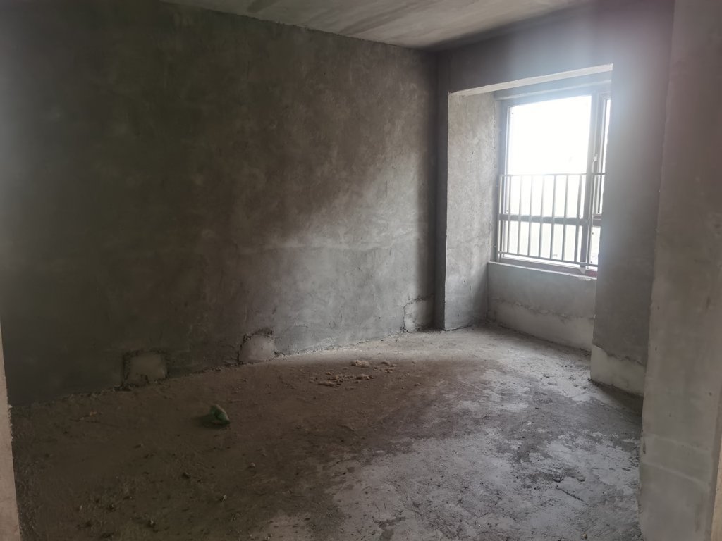 沔阳公馆毛坯三房南北通透证在手诚心出售看房方便