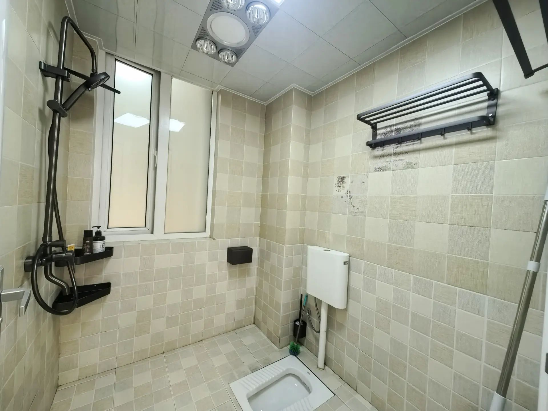 城南，森林国际城，新二中，几乎全新，精装三房，满二，好楼层