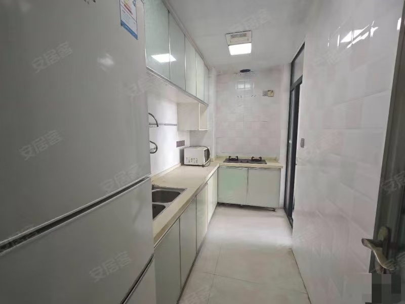 捡漏，城南，元泰A区，精装2房，中间好楼层，满二，元泰三中