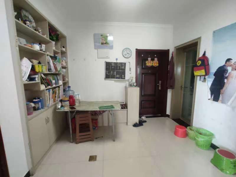 满庭春精装三房中间好楼层采光好视野开阔周边配套设施齐全