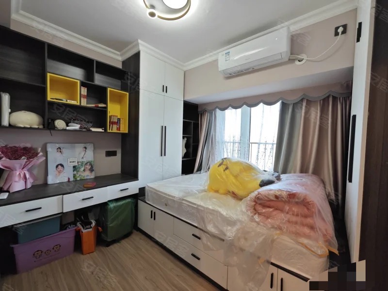 房东亏本出售，城南，碧桂园，9成新，精装大四房❗️送车位，单价5800，电梯好楼层，