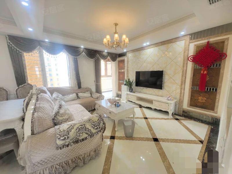 急售，森林国际，精装三房， 单价5600多 ，好楼层，证满二， 全屋中央空调，