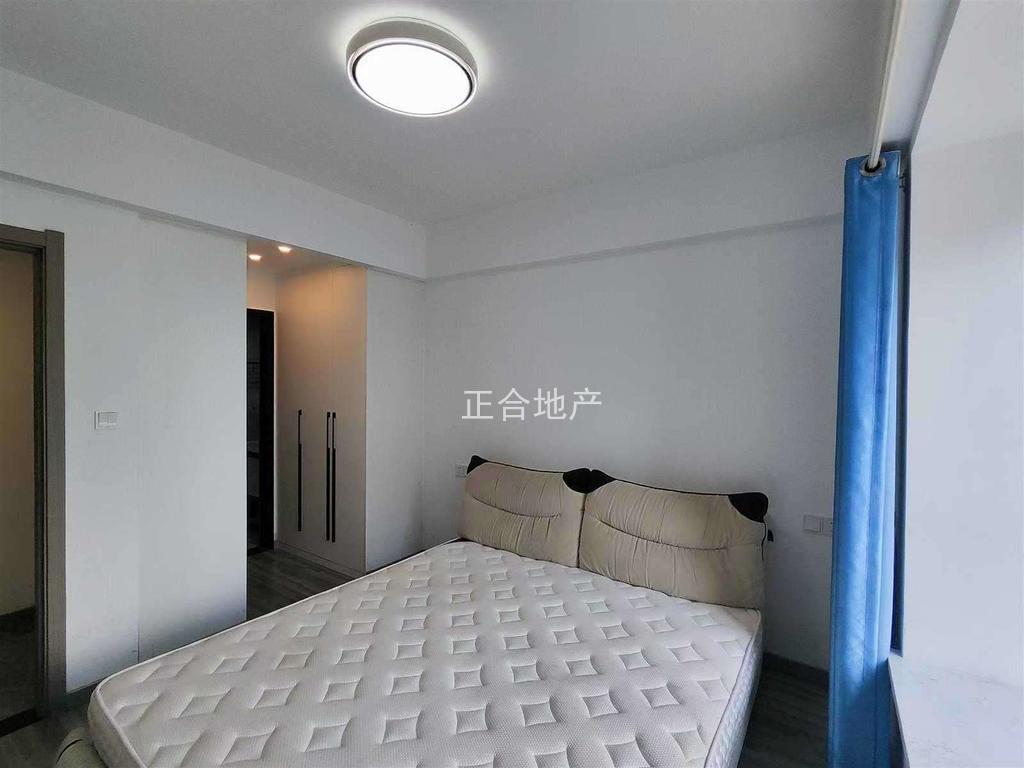 降价了，诚心一口价，城南，森林国际翡冷翠，电梯好楼层，精装三房二卫，下楼就是新二中二小，