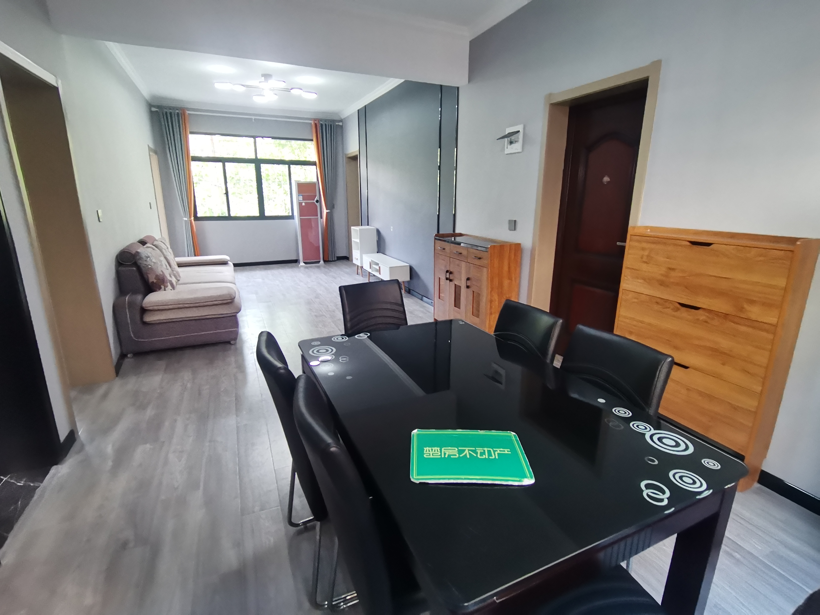 副食品厂宿舍全新装修三房中间楼层看房方便