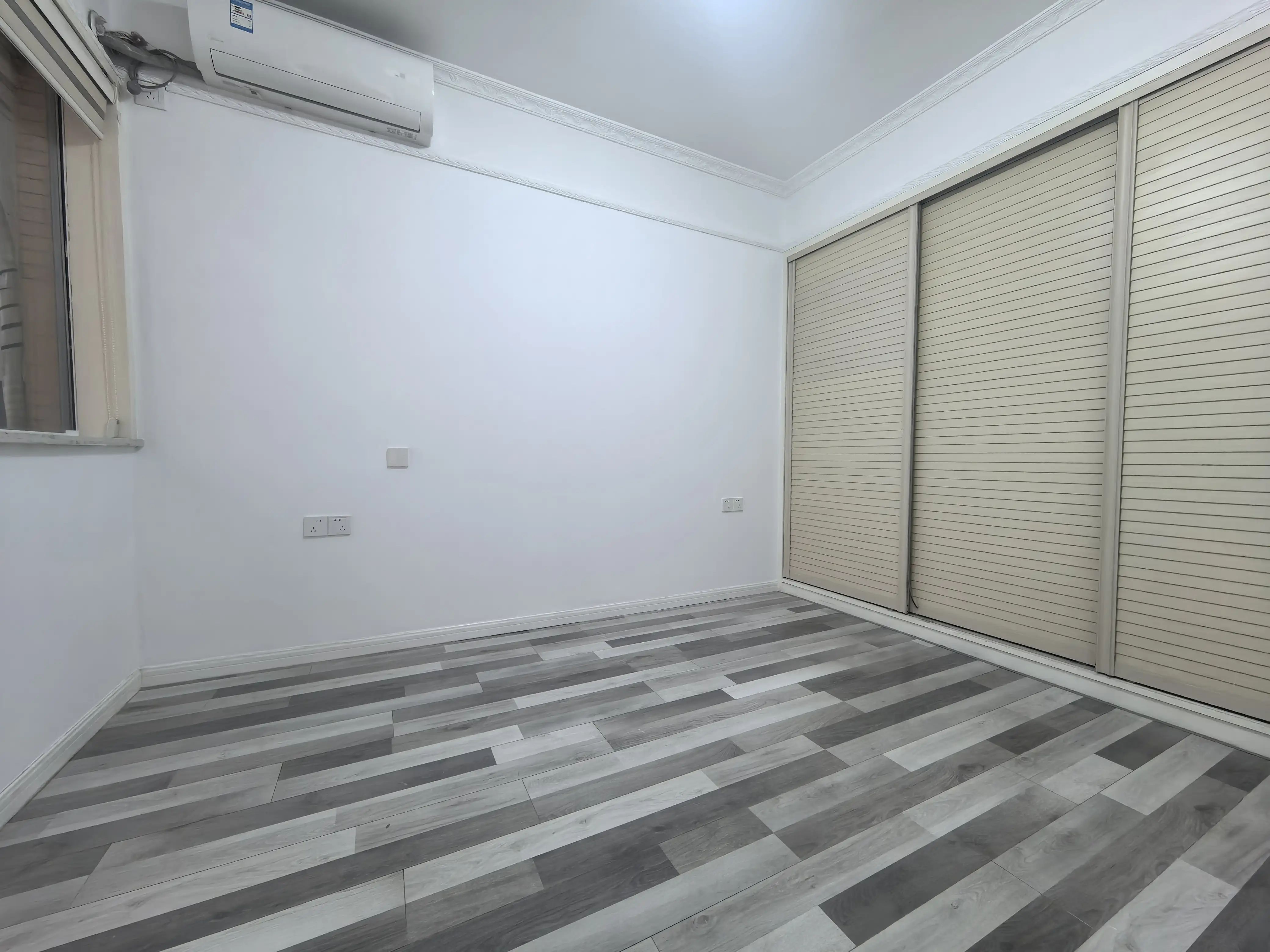 城南，捡漏，紫金城，电梯小高层，好楼层，成色新，精装两房，证满二