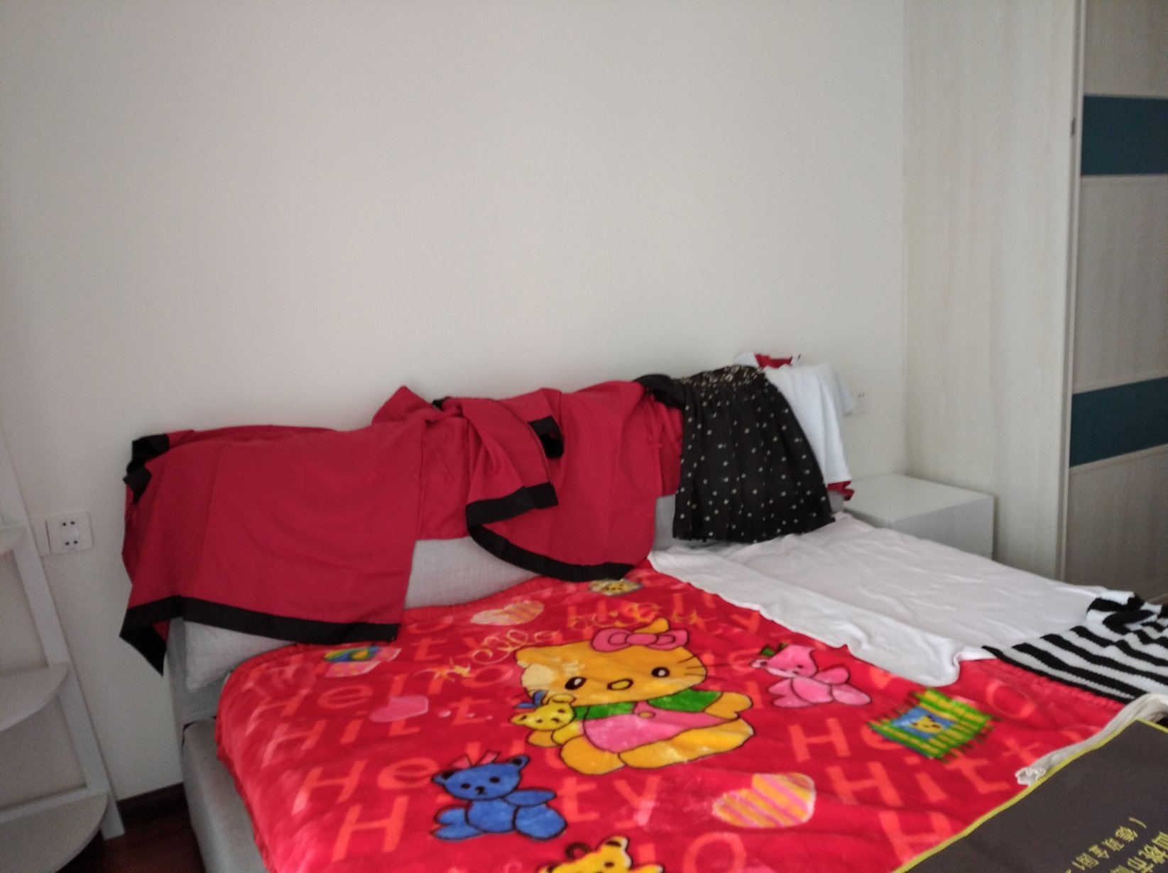 森林国际城精装三房两卫118平，证满二