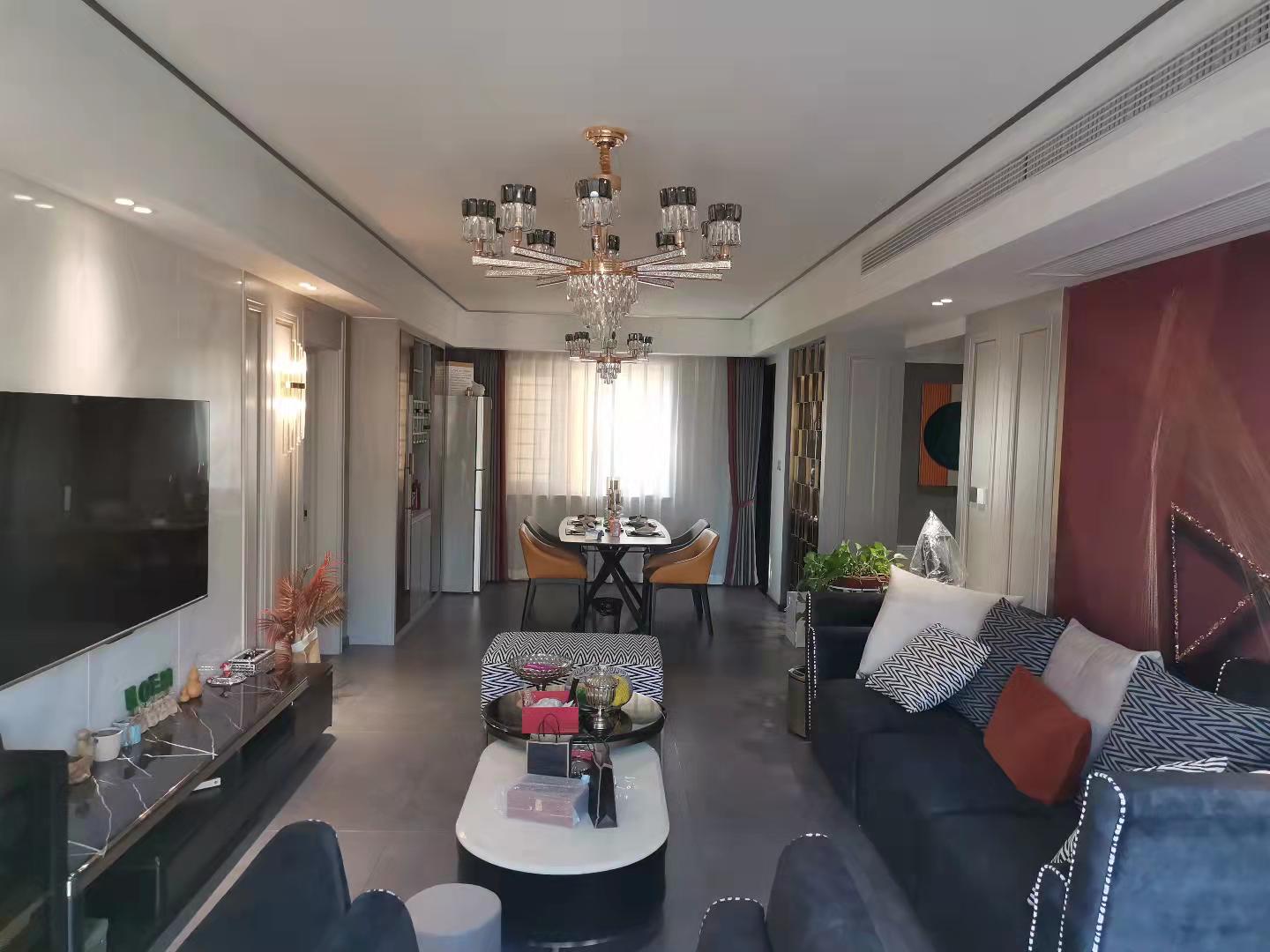 森林国际 嚎 装 楼层好 采光棒 上  学方便，看房方便