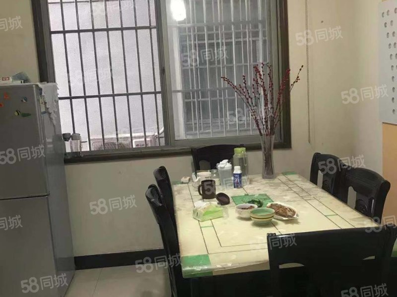  生活配套完善春江花园大三房41万正满2拎包入住有钥匙