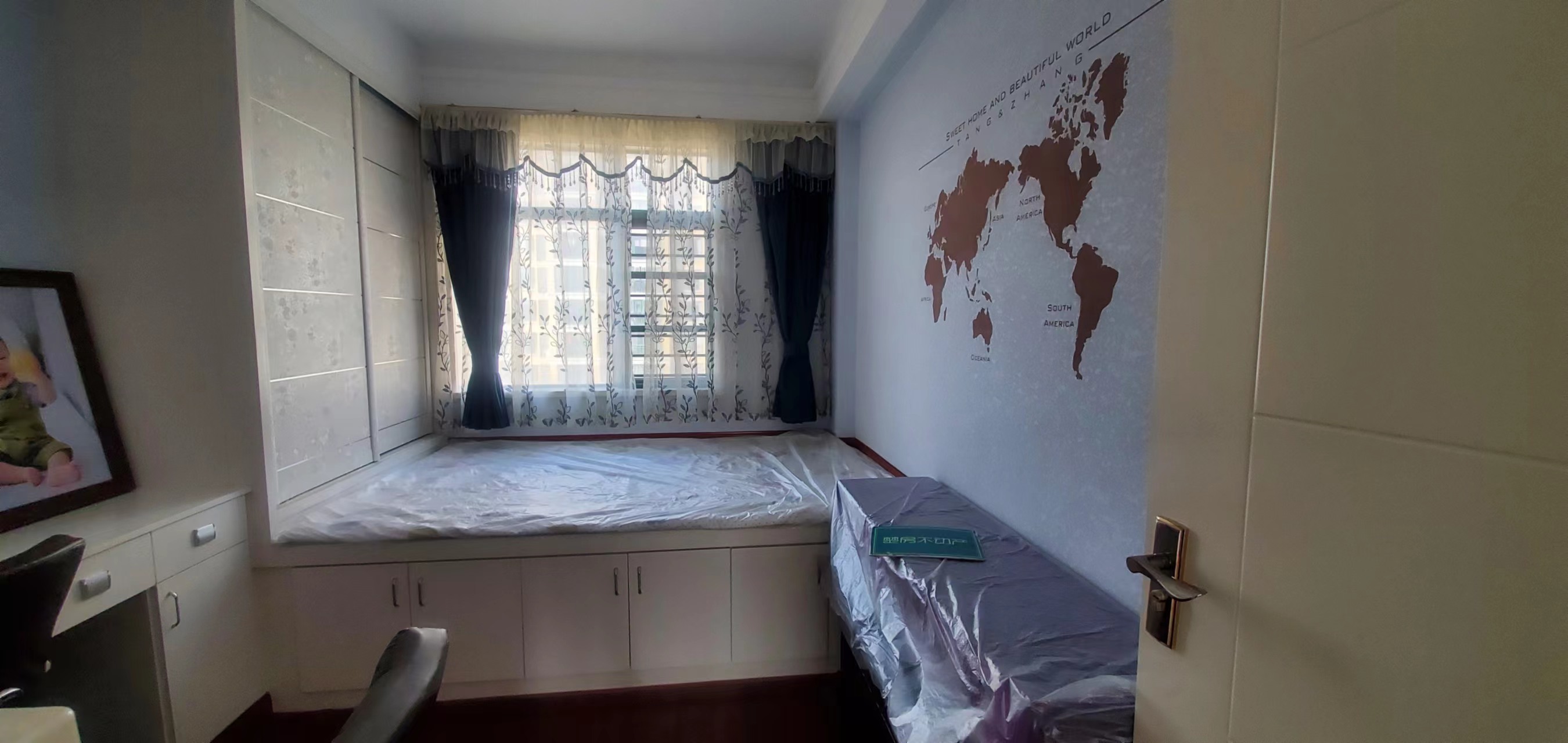 新城一号精装修大三房满2年看房方便