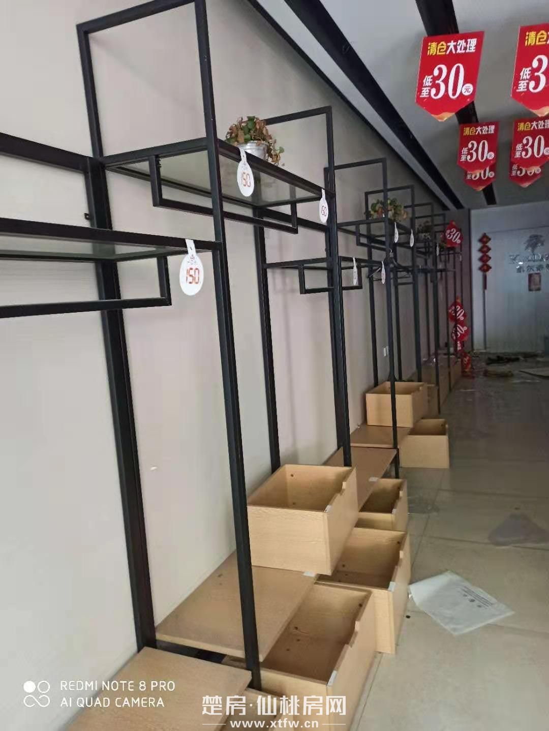 出售城区临街旺铺，距离商城大厦50米，近交通路 ，沔阳大道主干道（67号）