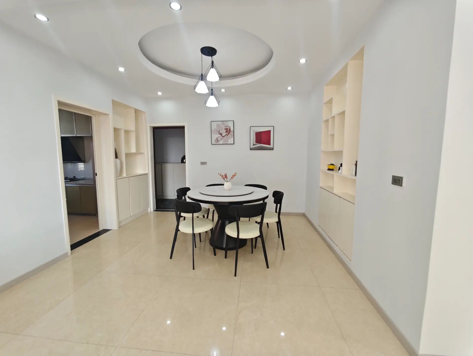 城西，纽芬兰旁，天下城市星座，单价3400电梯房，精装3房2卫，中间楼层，满二