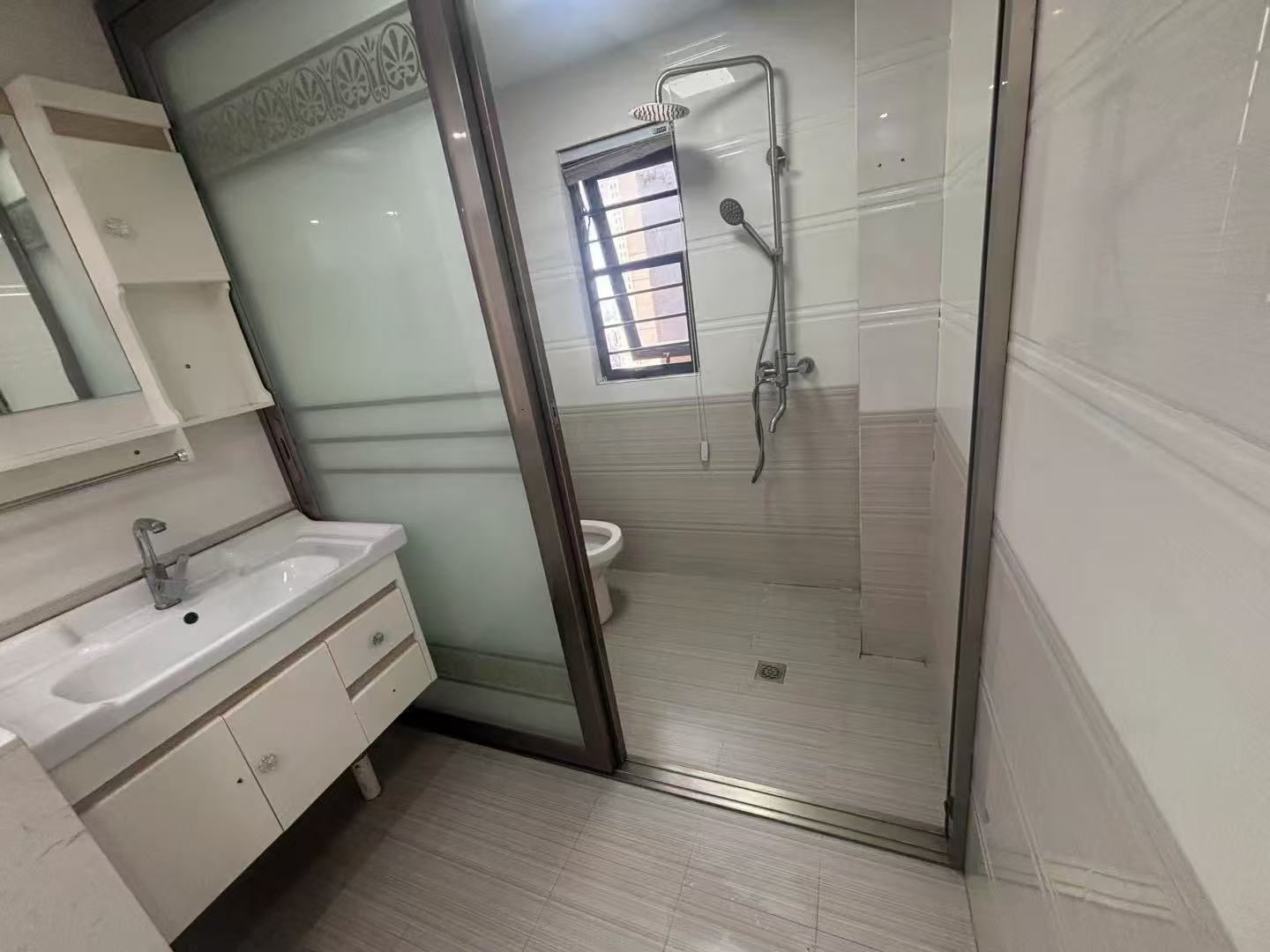 降价了，捡漏，城南，元泰A区，单价4766,精装3室2厅2卫，,新三中，好楼层