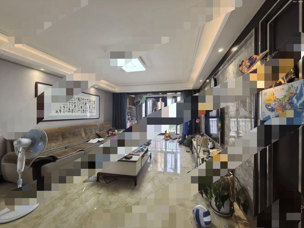 降价5万，一中对面，电梯精装三房，单价4700，9成新，捡漏