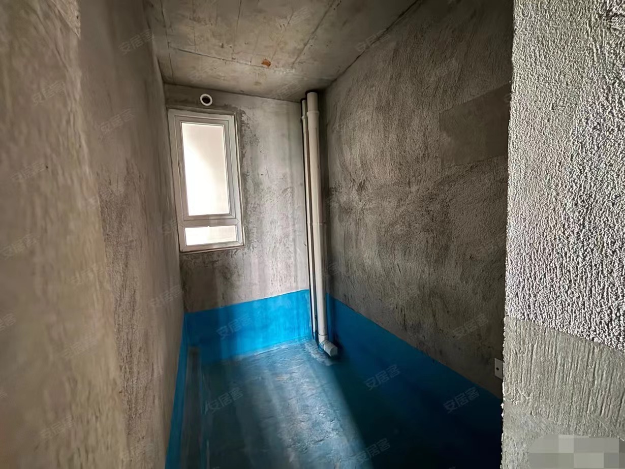 64，房东急售，捡漏，吾悦旁，碧桂园小三房，送车位，好楼层！