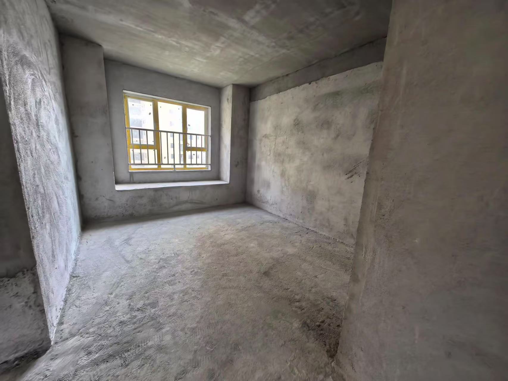 吾悦旁，新城名都，中间楼层单价6000，亏本出，诚心出售