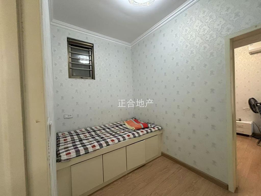 降价急售，锦绣江山，单价4600，精装三房两厅一卫，中间好楼层，证满二，采光好