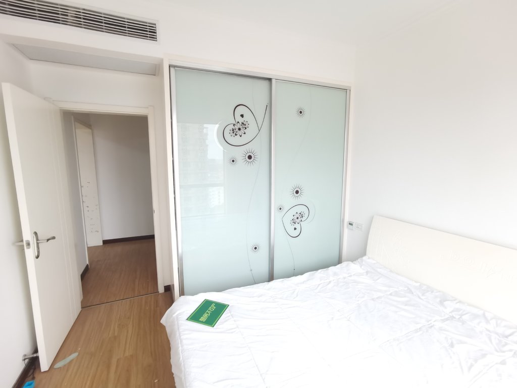 御台公馆精装小三房装修漂亮没怎么住过拎包入住户型好楼层漂亮