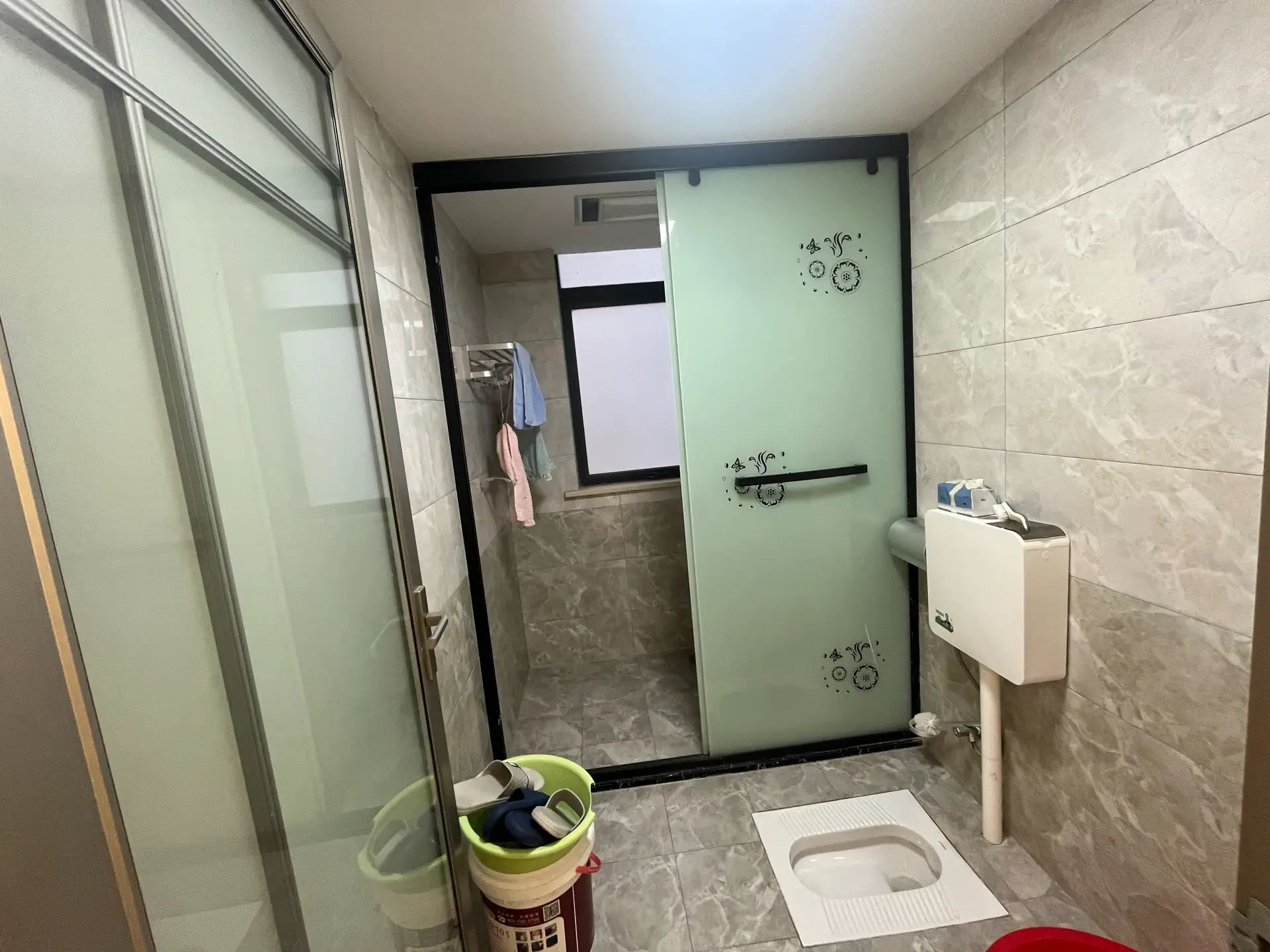 商城附近，康湾一品，精装4房，单价4500，实验二小老三中，好楼层，证满二