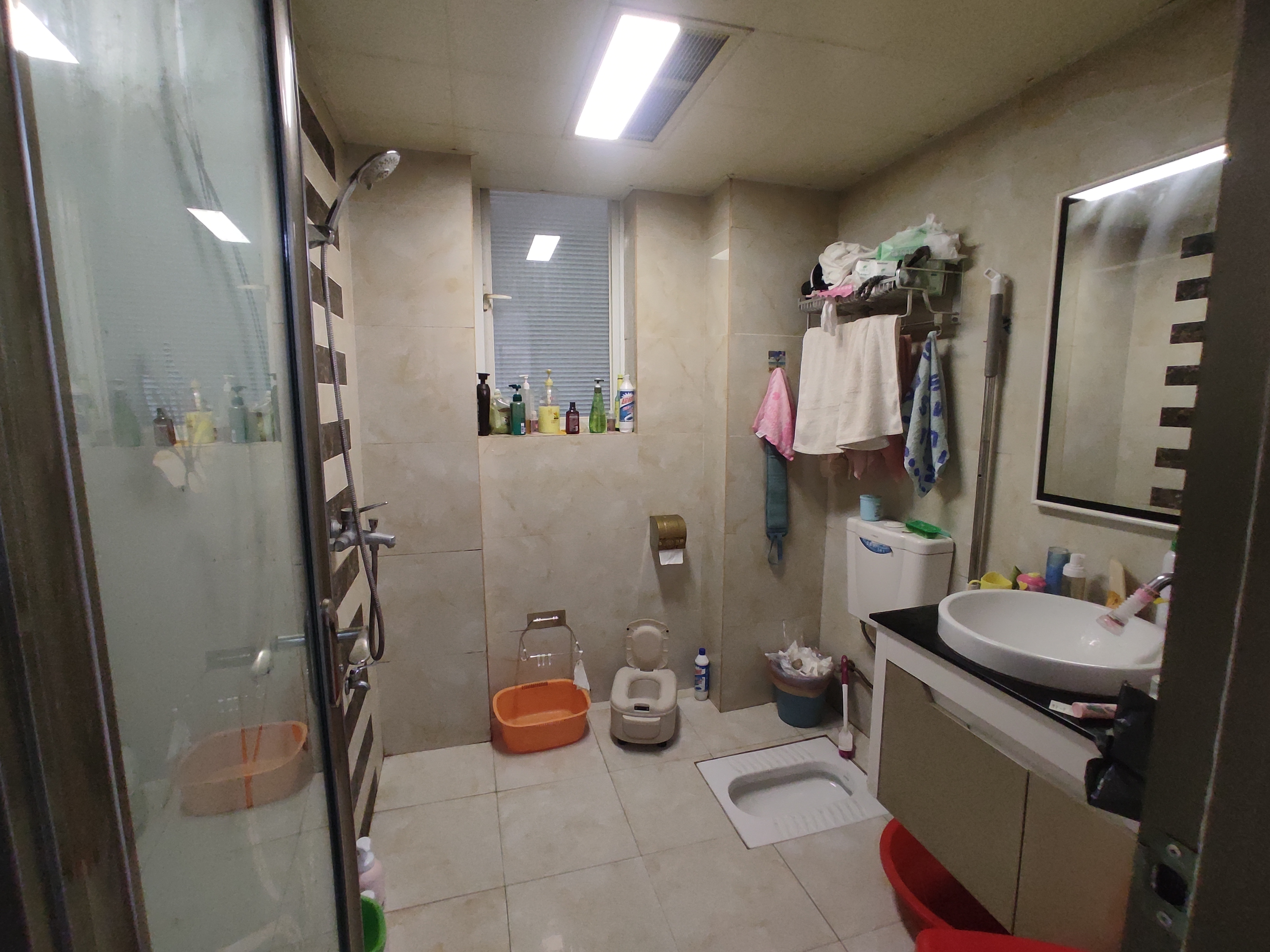 紫金城精装大两房.出行方便.证件满二.看房约